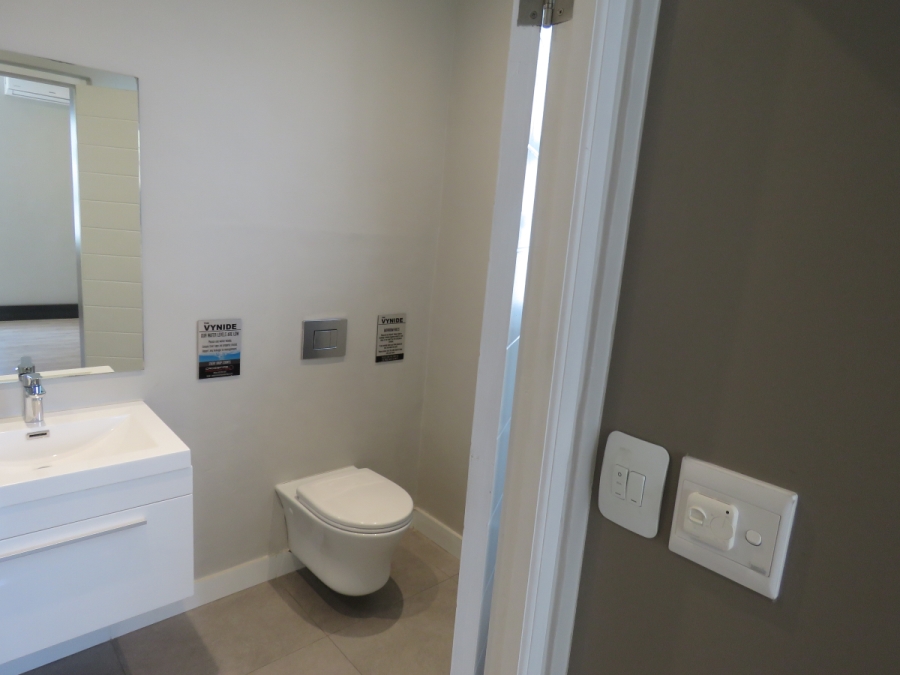 To Let 1 Bedroom Property for Rent in Paardevlei Western Cape